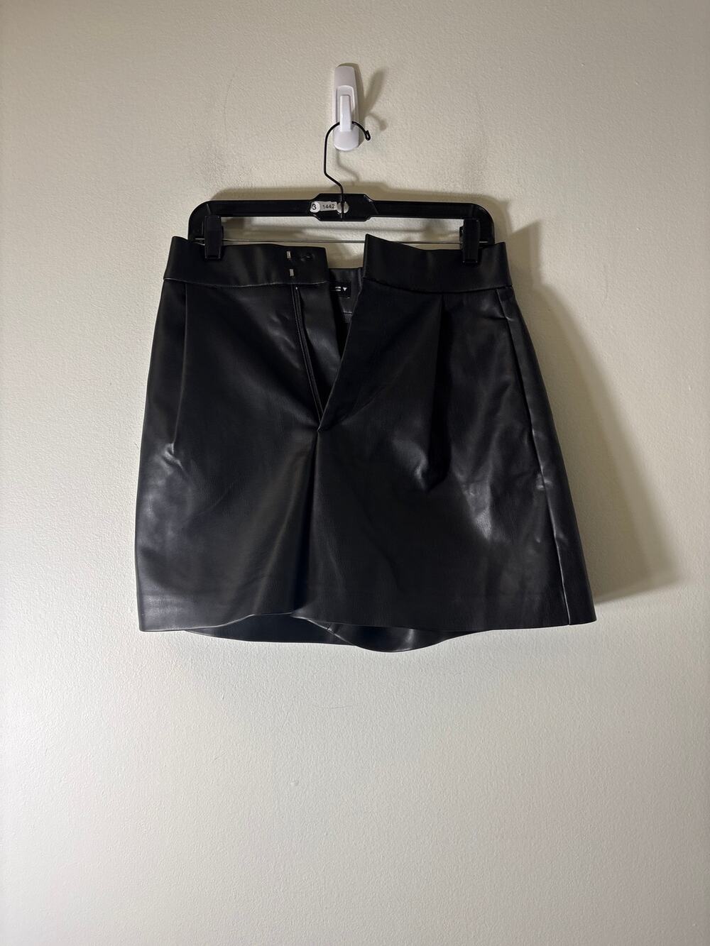 Zara Black Faux Leather Front Pleat Shorts Sz S